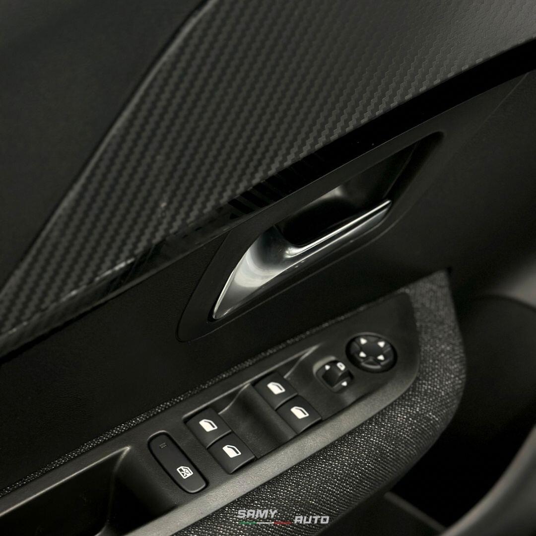 Peugeot 208 1.2 puretech Style s