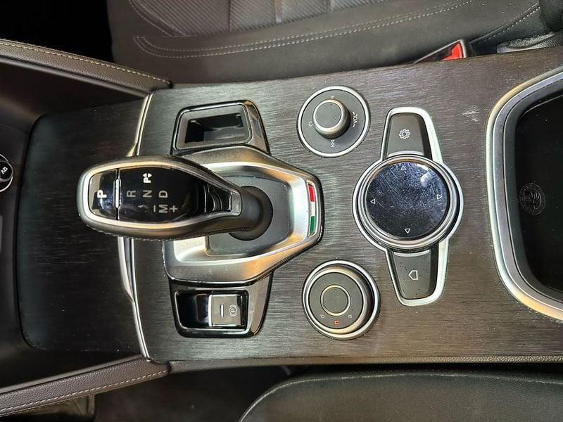 Alfa Romeo Stelvio 2.2 Turbodiesel 160 CV AT8 RWD Super