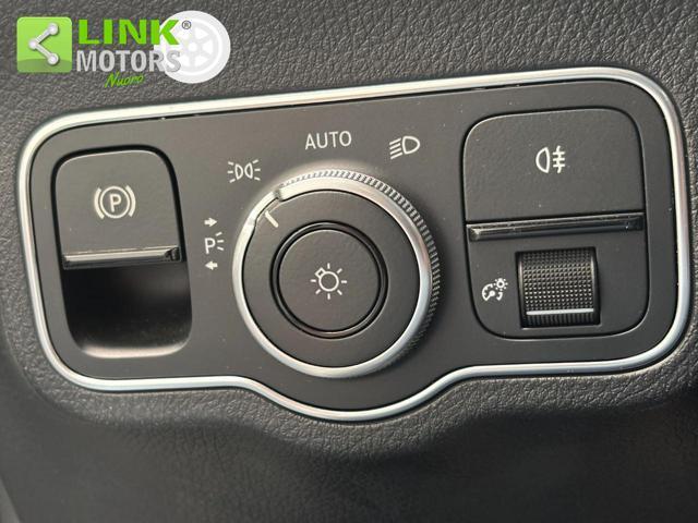 MERCEDES-BENZ GLA 200 d Premium AMG TETTO, PELLE, KM.CERT.