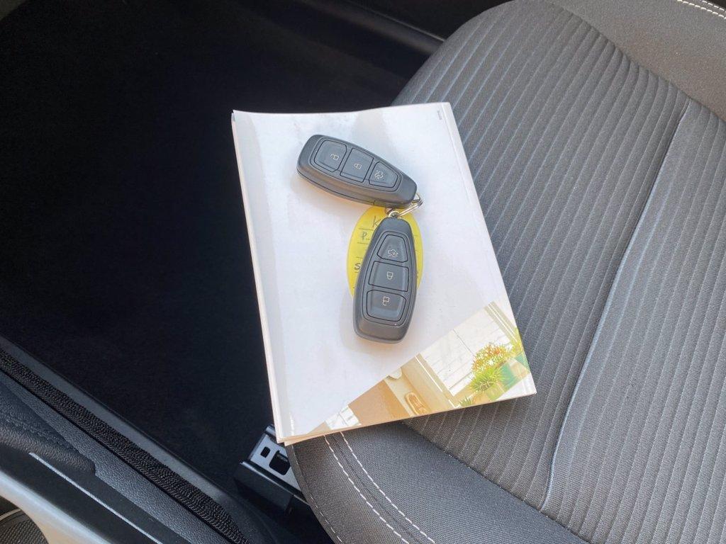 FORD Kuga 2.5 phev Titanium 2wd 225cv e-shifter del 2021