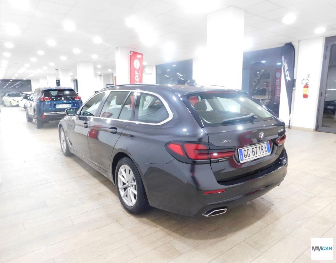 BMW - Serie 5 Touring - 520d 48V xDrive Business aut.