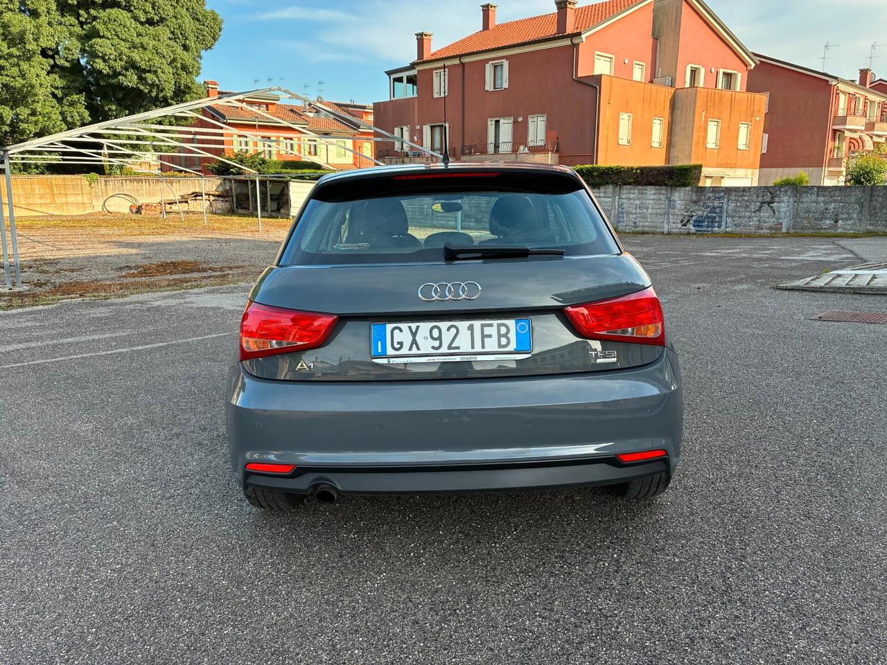 Audi A1 1.0 TFSI ultra Admired