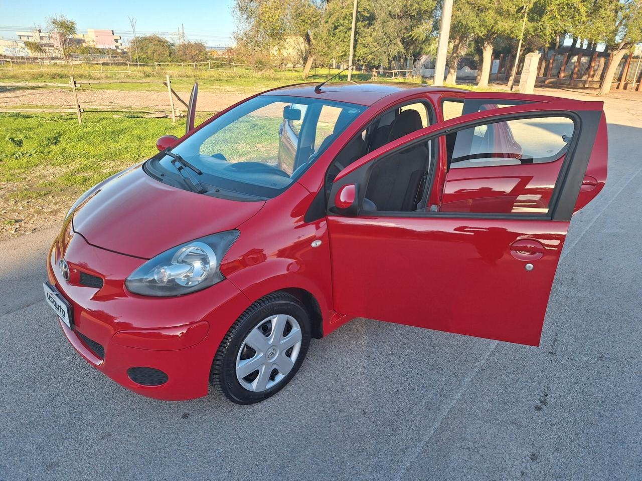 Toyota Aygo 1.0 5 porte 112000 km 2009