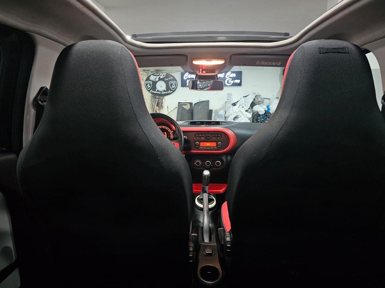 NUOVA RENAULT TWINGO ENERGY INTENS SCe 1.0 BENZ 65CV. GARANZIA UFFICIALE RENAULT. AUTO COME NUOVA.
