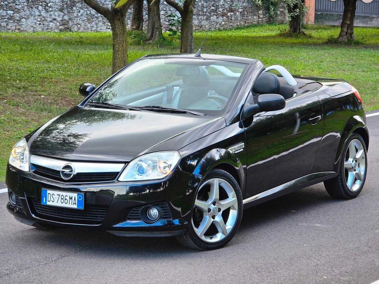 Opel Tigra TwinTop 1.4 16V Sport