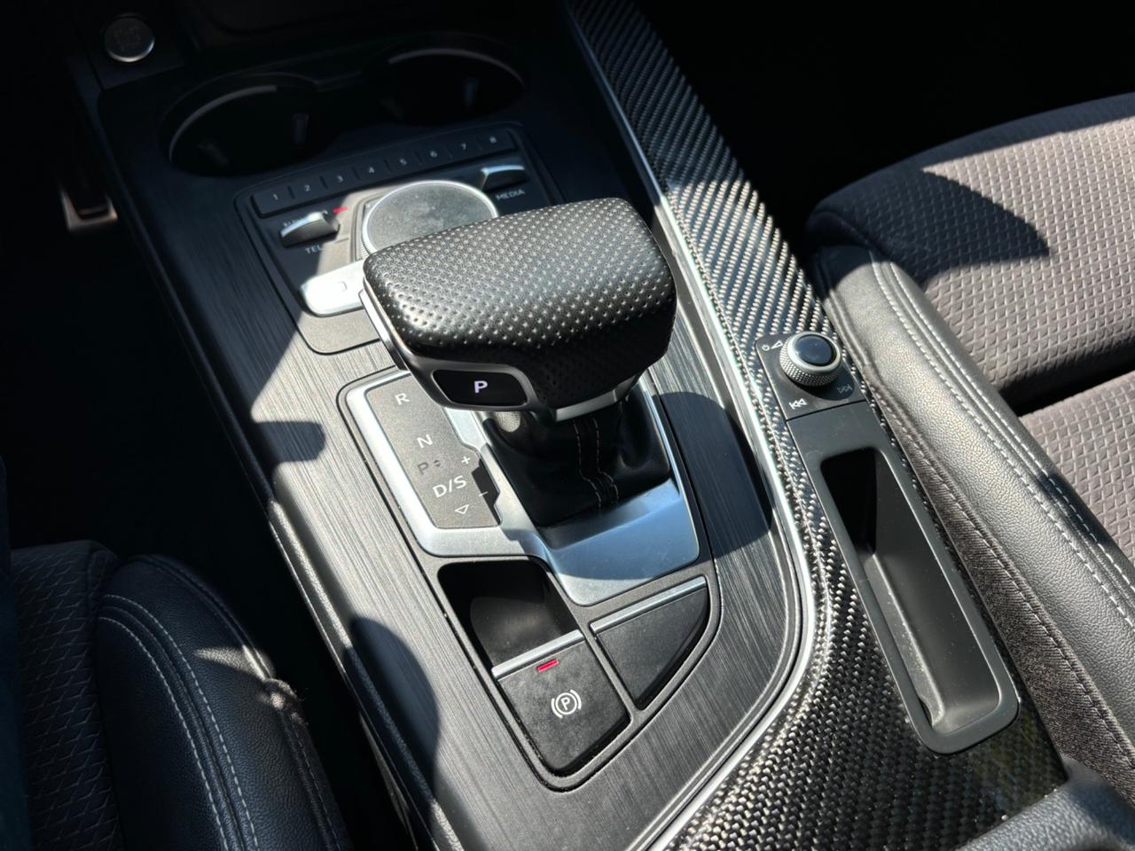 Audi A4 Avant 2.0 TFSI S tronic g-tron line edition