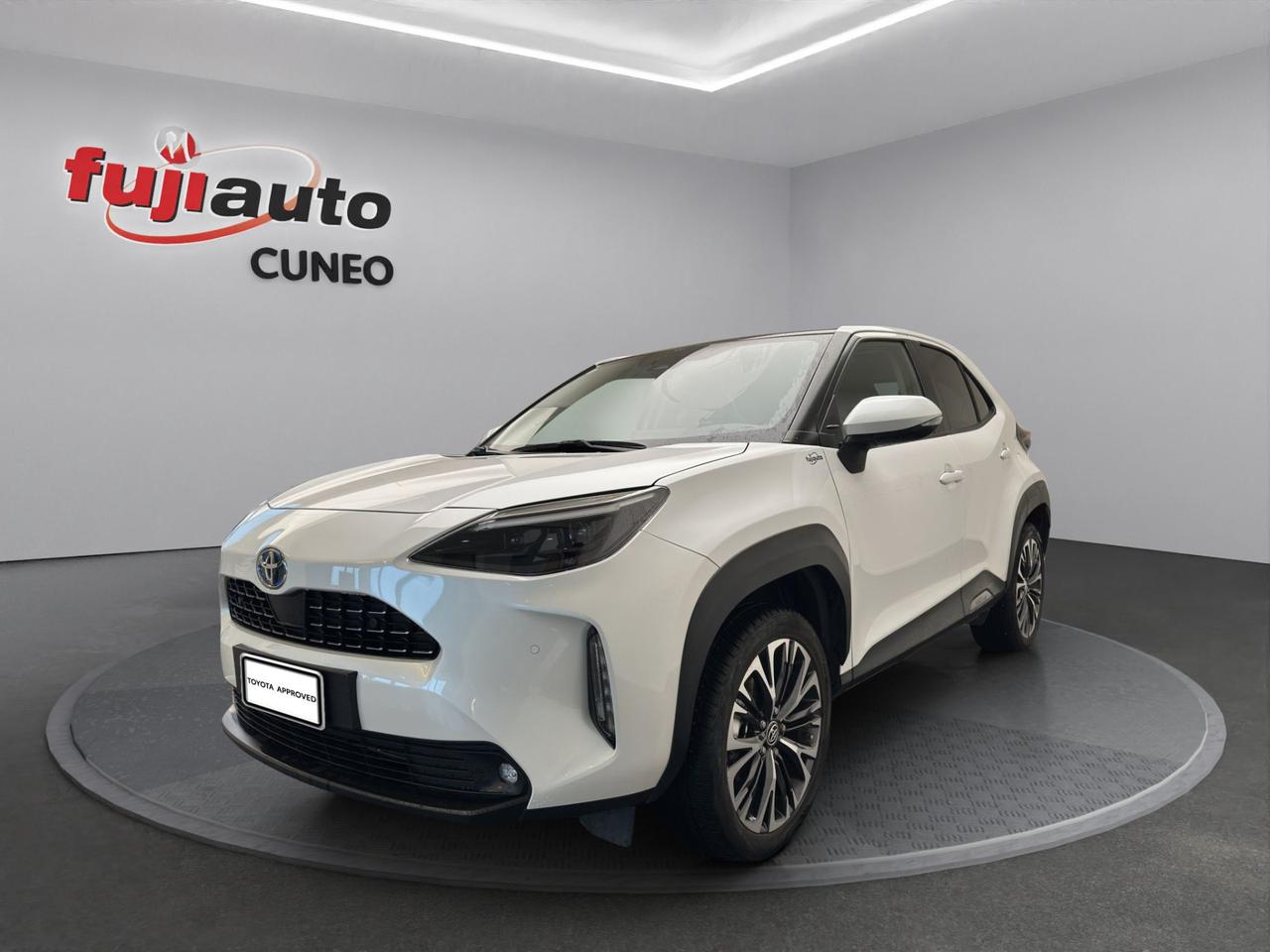 Toyota Yaris Cross 1.5h Lounge fwd 116cv e-cvt