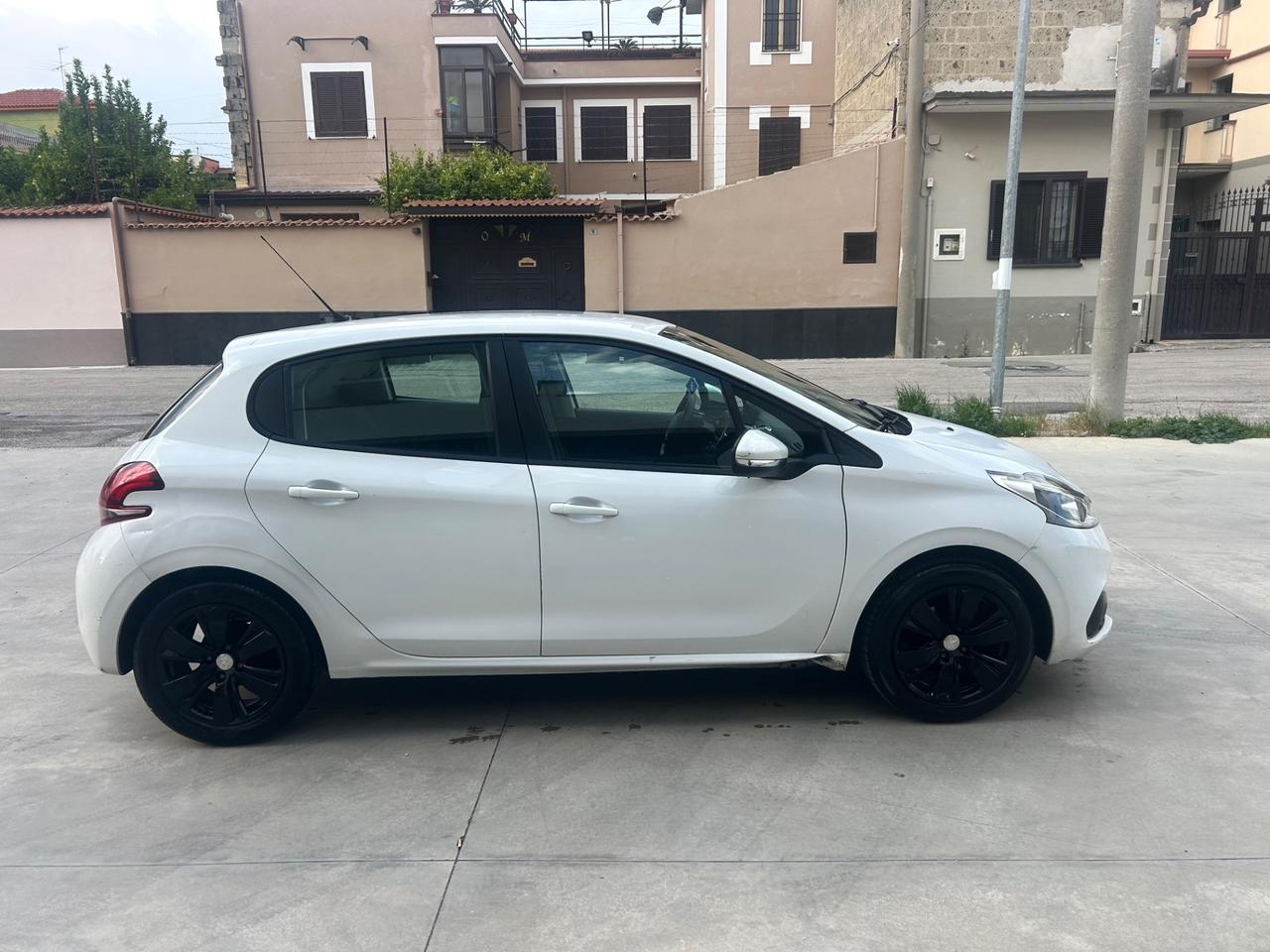 Peugeot 208 BlueHDi 75 5 porte Mix