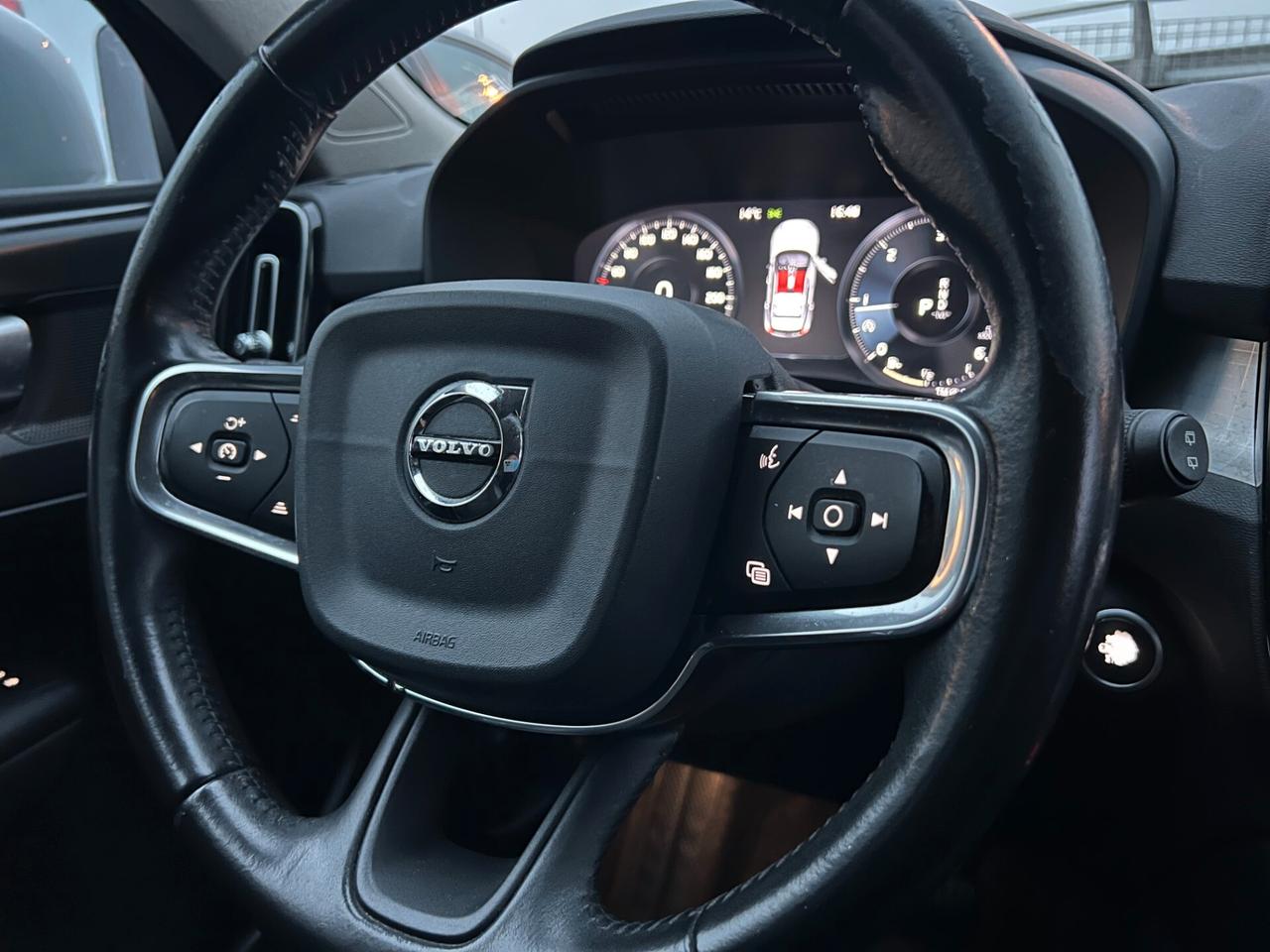 Volvo XC40 / UNICA PROPRIETARIA