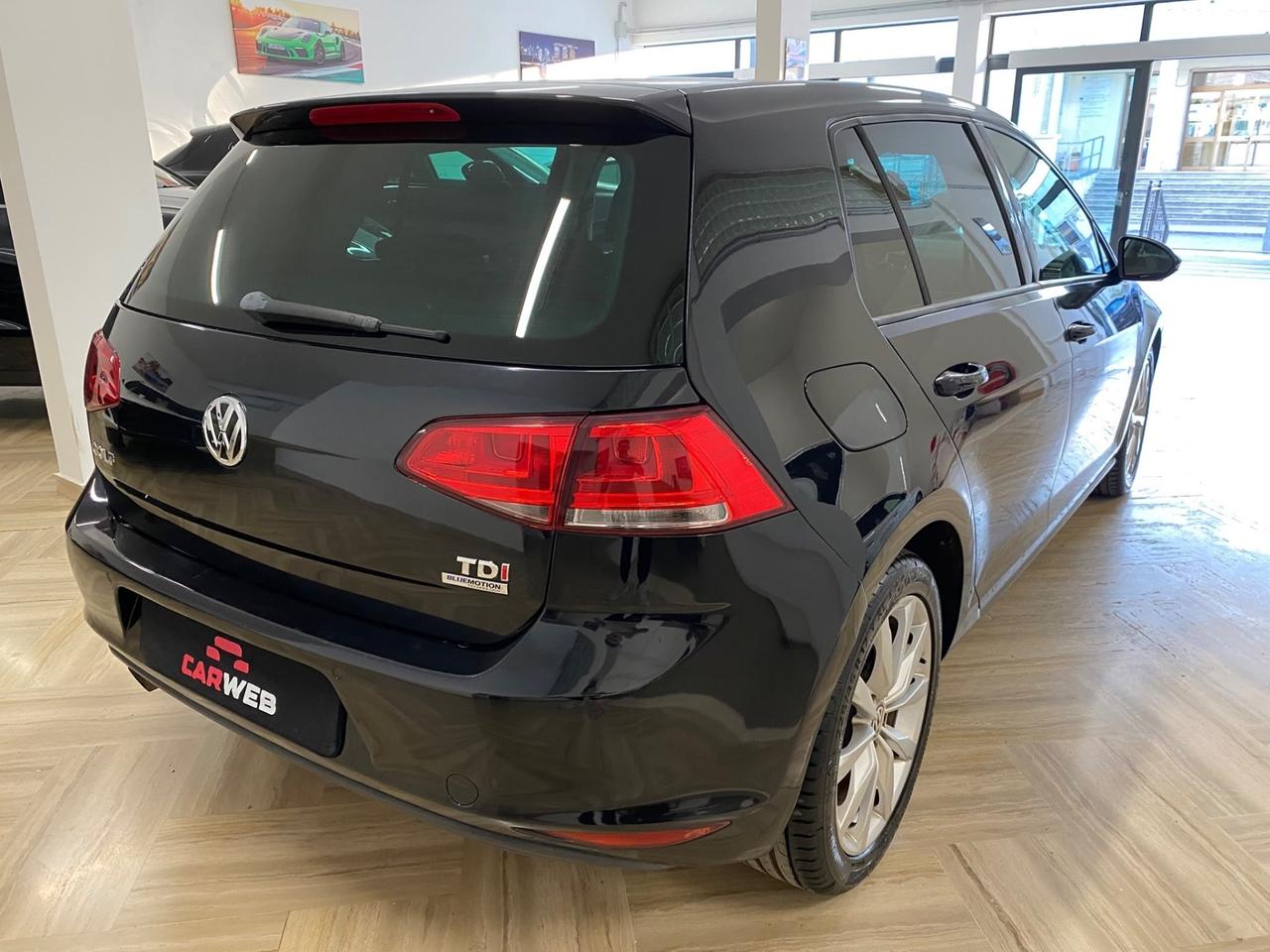 VOLKSWAGEN GOLF 7 COMFORTLINE 1.6 TDI DSG 2013