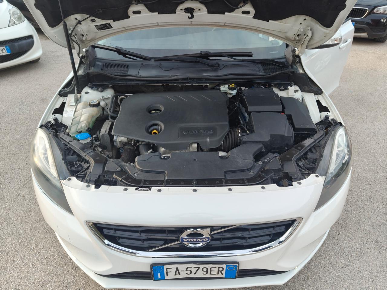 Volvo V40 D2 1.6d summum