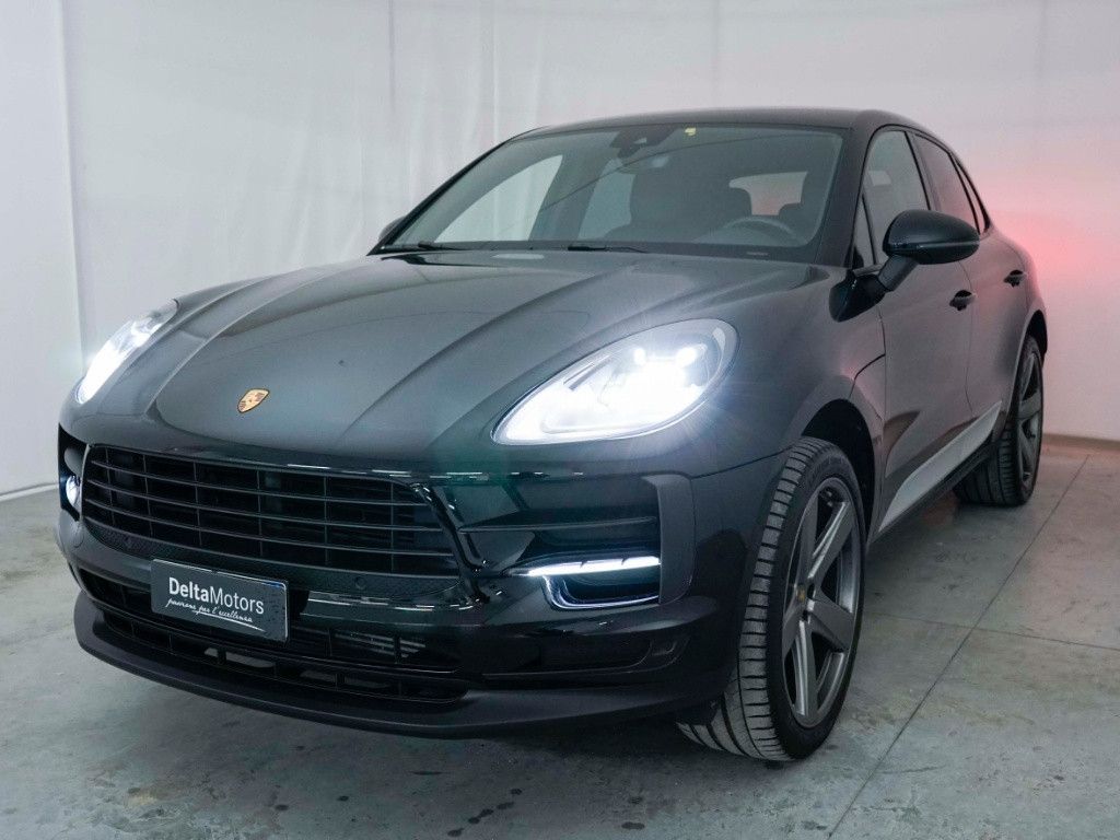 PORSCHE Macan 2.0