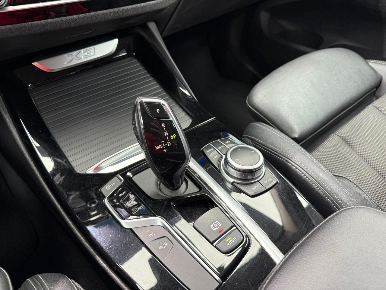 Bmw X3 xDrive20d Luxury (322)