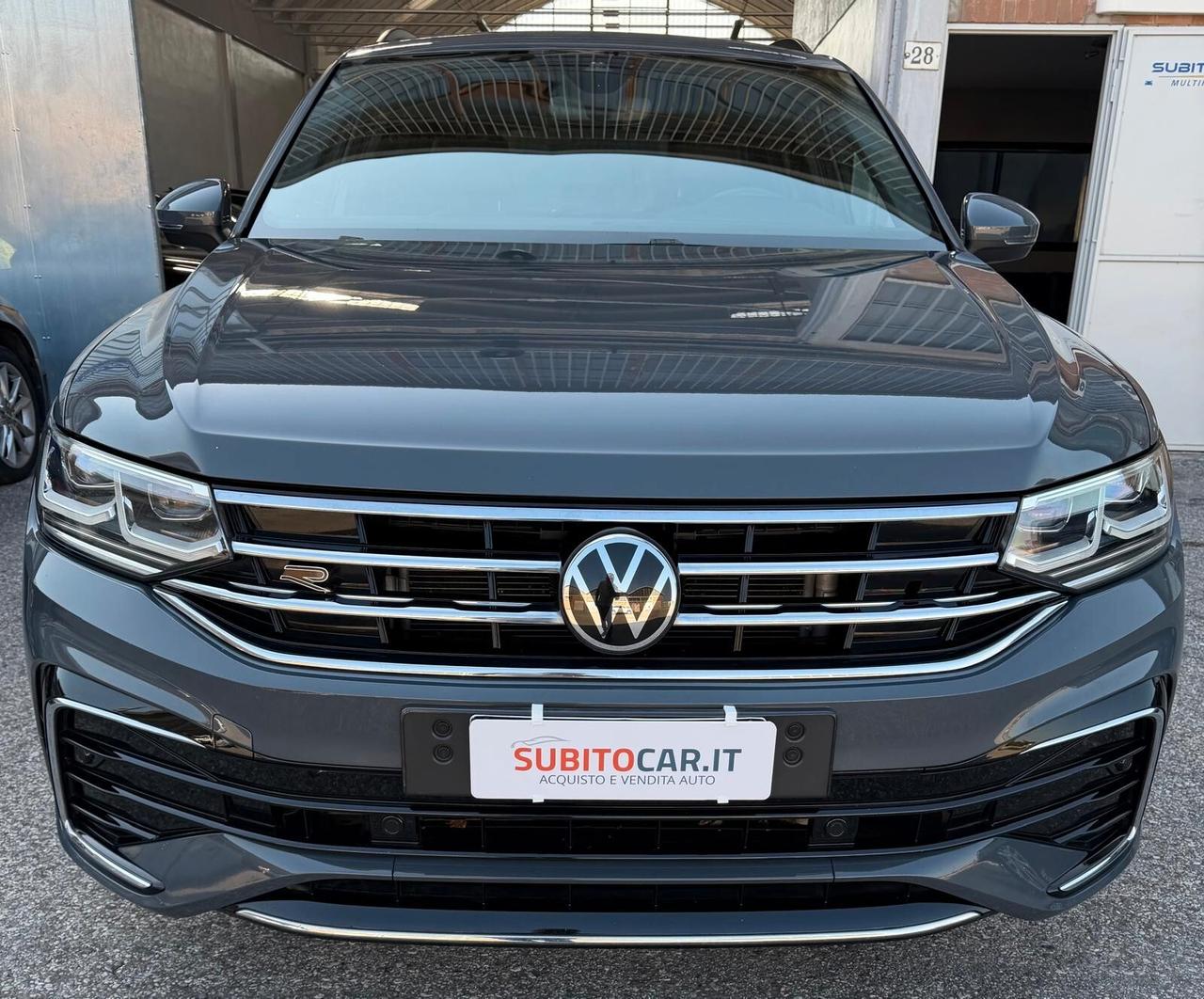 Volkswagen Tiguan 2.0 TDI 150 CV SCR DSG R-Line
