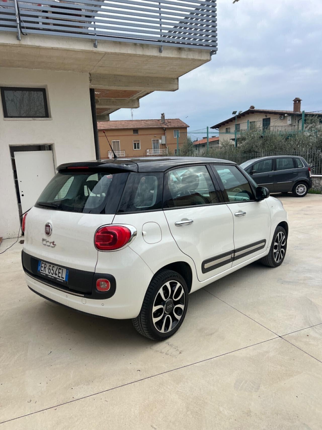 Fiat 500L Living 0.9 TwinAir Turbo Natural Power Lounge
