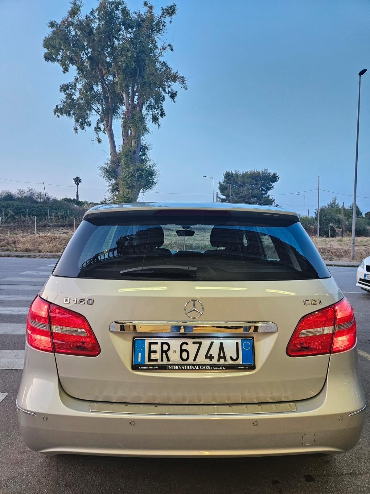 Mercedes-Benz Classe B 180 CDI Executive RETROCAMERA