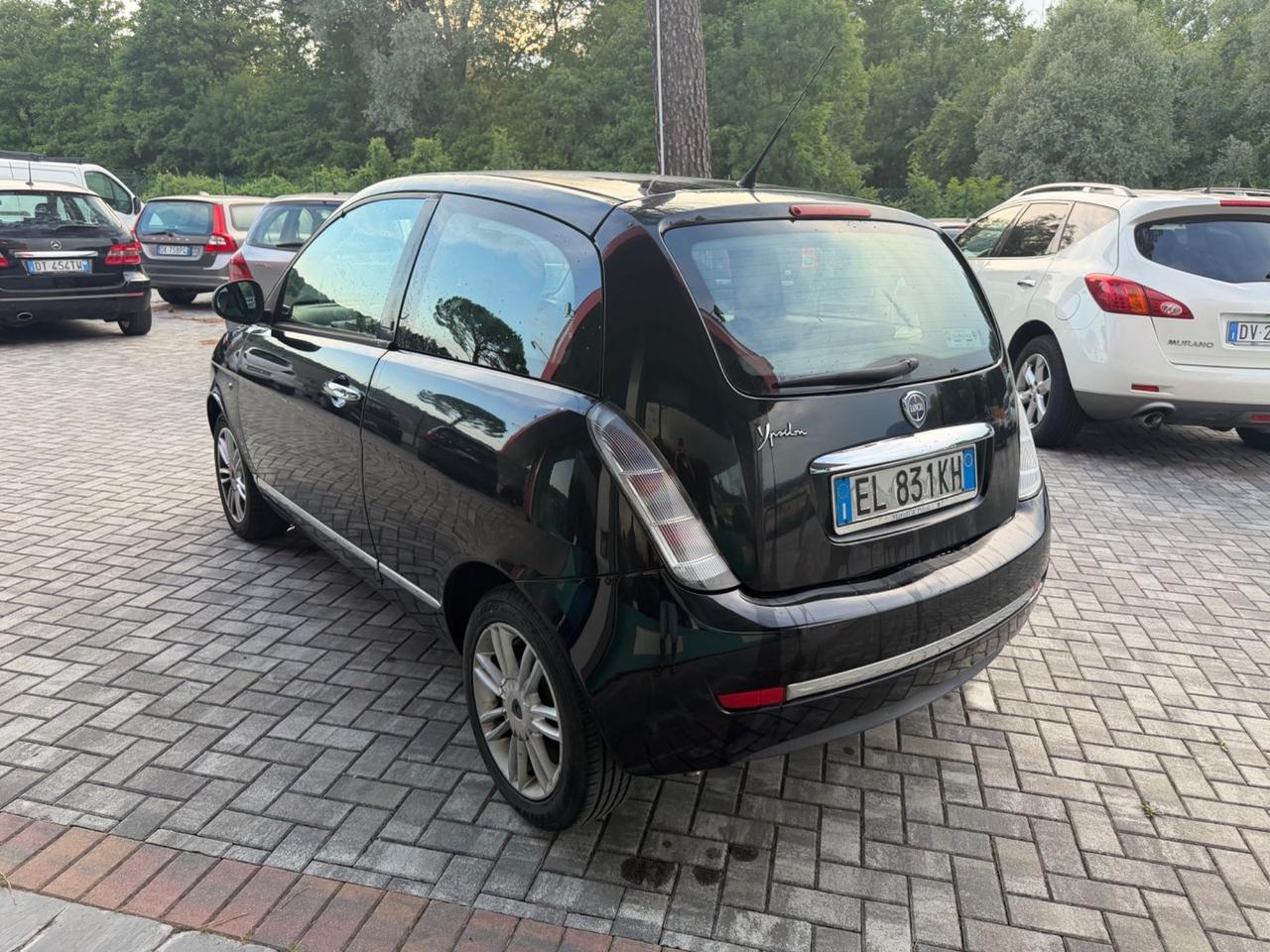 Lancia Ypsilon 1.2 69 CV 2012 NEOPATENTATI - PERFETTA