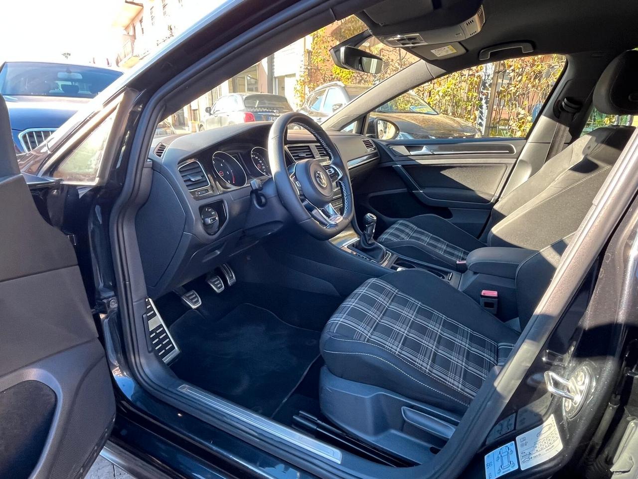 Volkswagen Golf GTD 2.0 TDI 5P. 184CV BlueMotion Technology