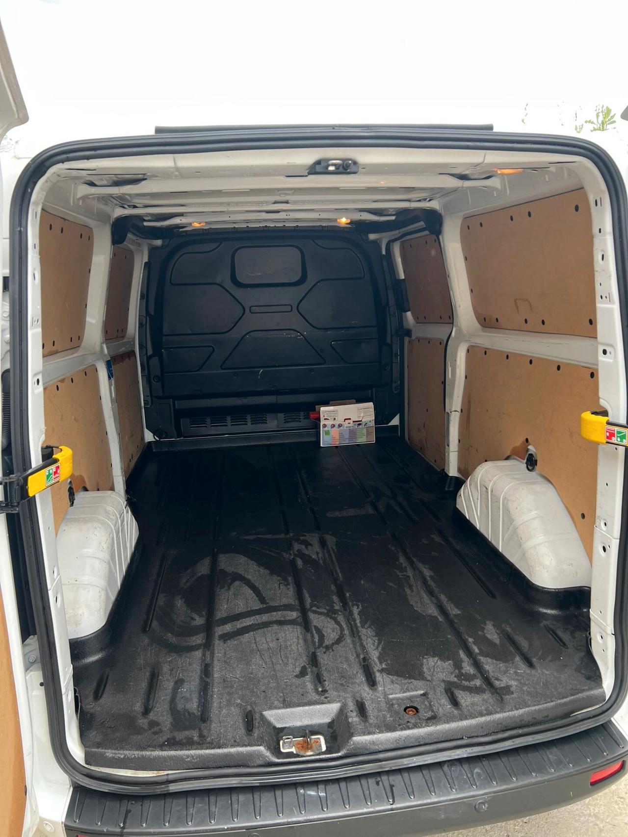 FORD Custom Tourneo Custom ANNO 2021 CL 20 DIESEL