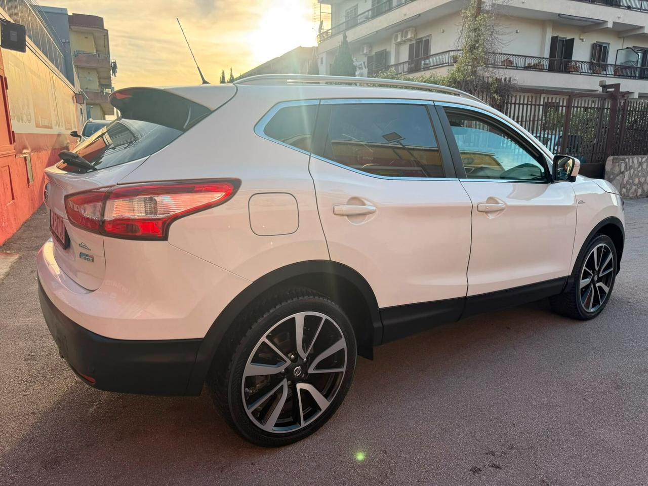 Nissan Qashqai 1.5 dCi 110cv Tekna - 2014