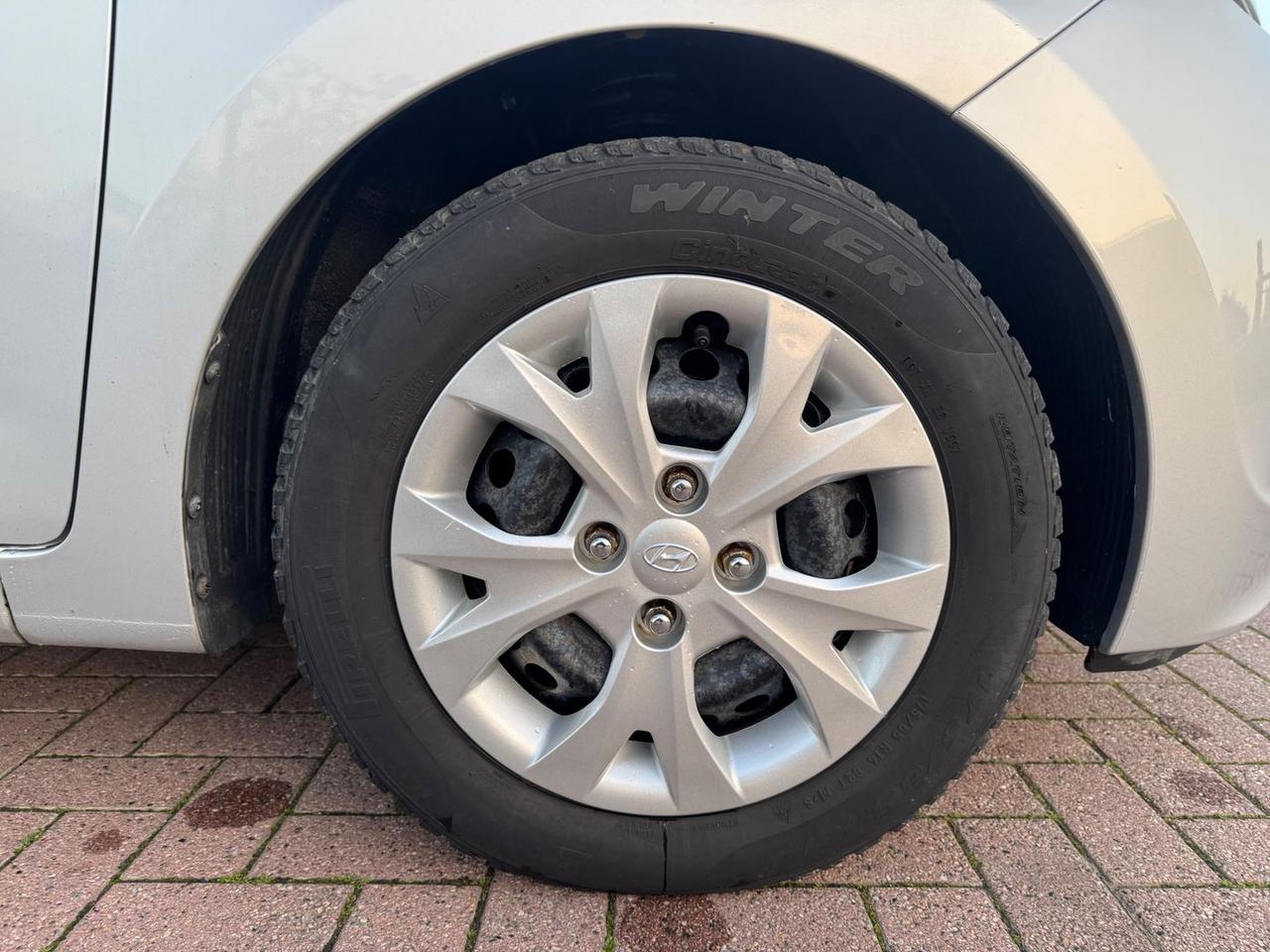 Hyundai i10 Sound Edition 1.0 LPG #9545