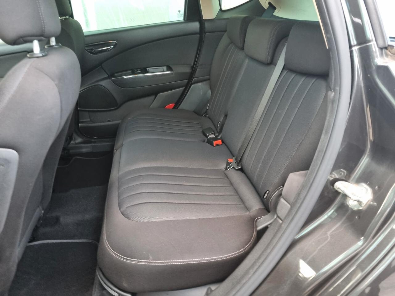 Lancia Delta 1.6 MJT DPF Gold