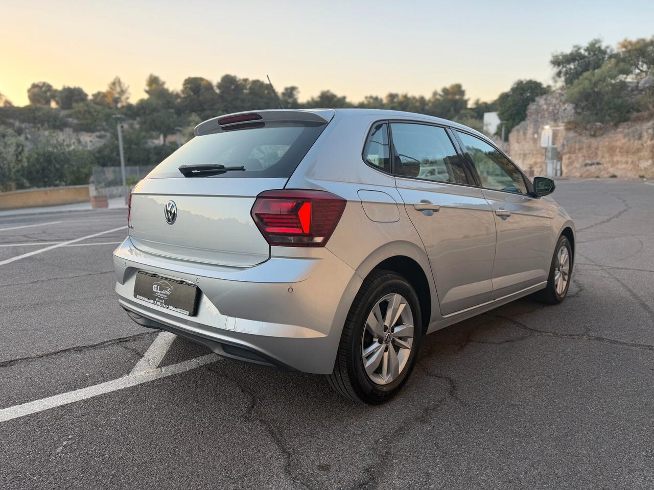 Volkswagen Polo/1.0 75 CV/LED/5 POSTI/CAR PLAY