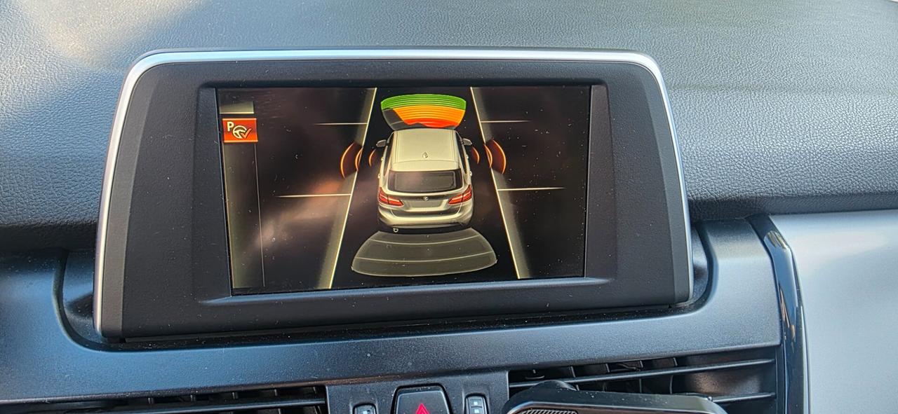 Bmw 216d Tourer Luxury neopatentati euro6b