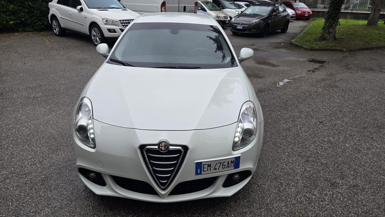 Alfa Romeo Giulietta 1.6 JTDm-2 105 CV Exclusive