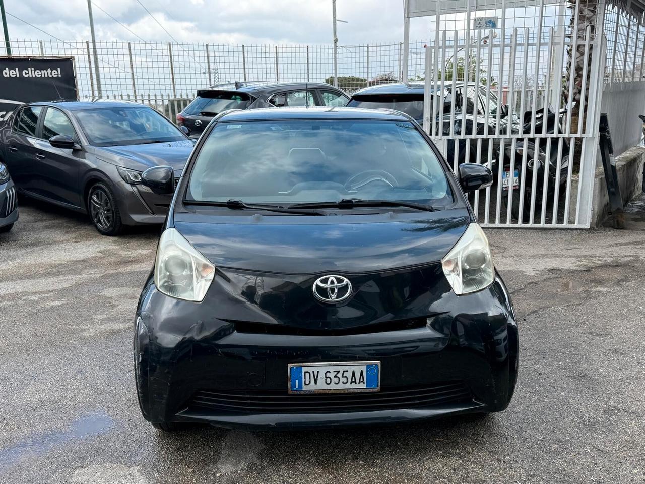 TOYOTA iQ 1.0 68CV AUTOMATICA 120000KM