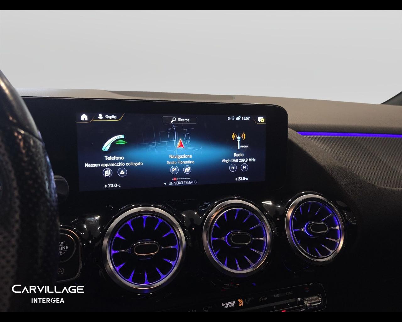 Mercedes-Benz GLA 180 Premium auto