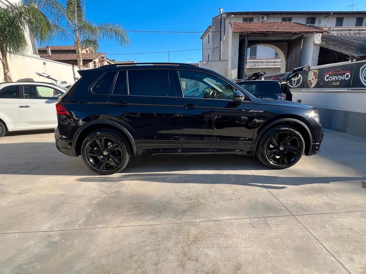 Volkswagen Tiguan 2.0 TDI 150 CV SCR DSG R-Line