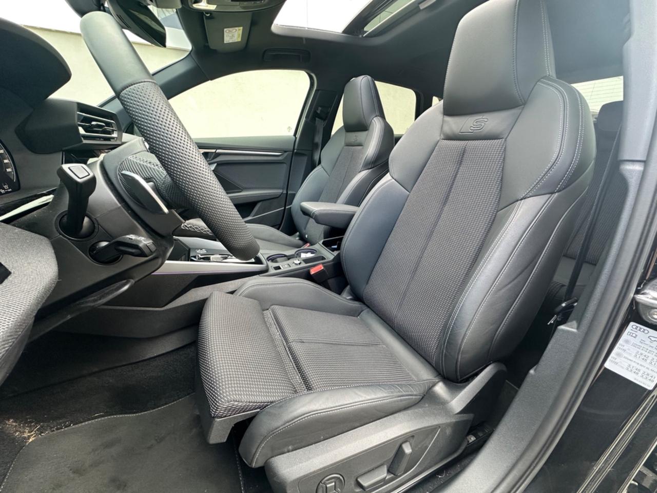 Audi A3 S3 Sedan TFSI quattro S tronic sport attitude