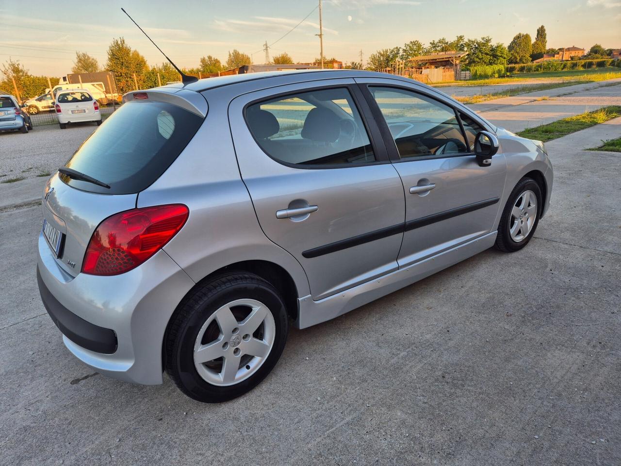 Peugeot 207 1.4 88CV 5p. neopatentati
