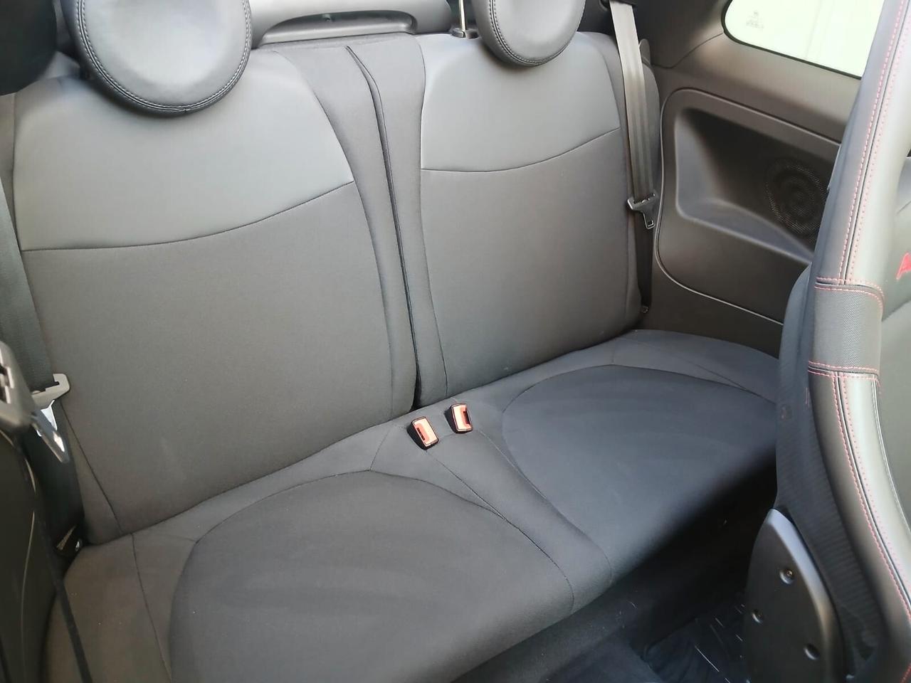 Abarth 695 C 1.4 Turbo T-Jet 180 CV