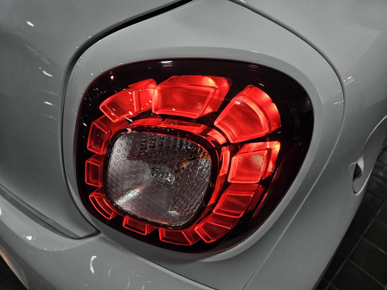 NUOVA SMART FORFOUR PASSION EDITION 0.9 TURBO BENZ 90CV AUTOMATIC