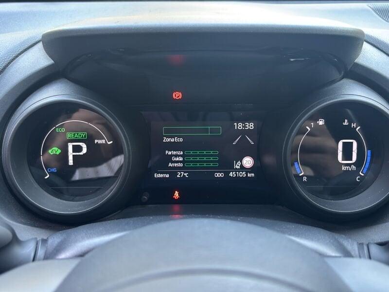 Toyota Yaris Hybrid Trend MY21