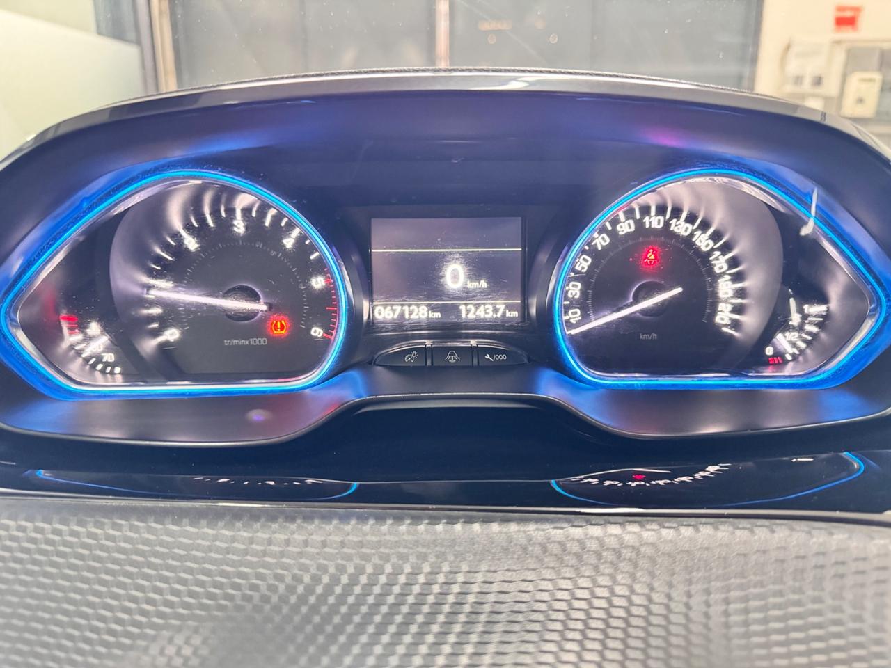 Peugeot 2008 1.6 HDi 100 Cv 65.000 KM - 2018