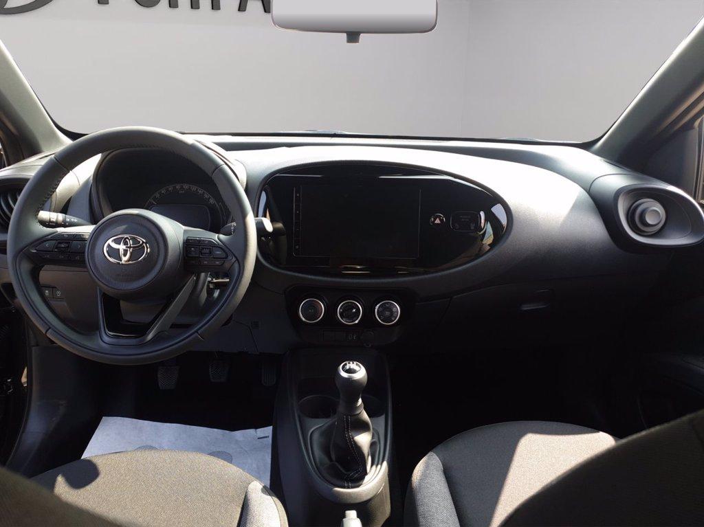 TOYOTA Aygo x 1.0 active 72cv del 2025