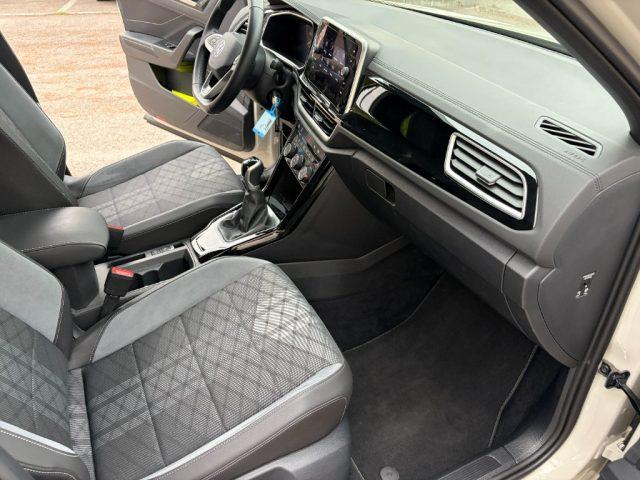 VOLKSWAGEN T-Roc 1.0 TSI R-Line