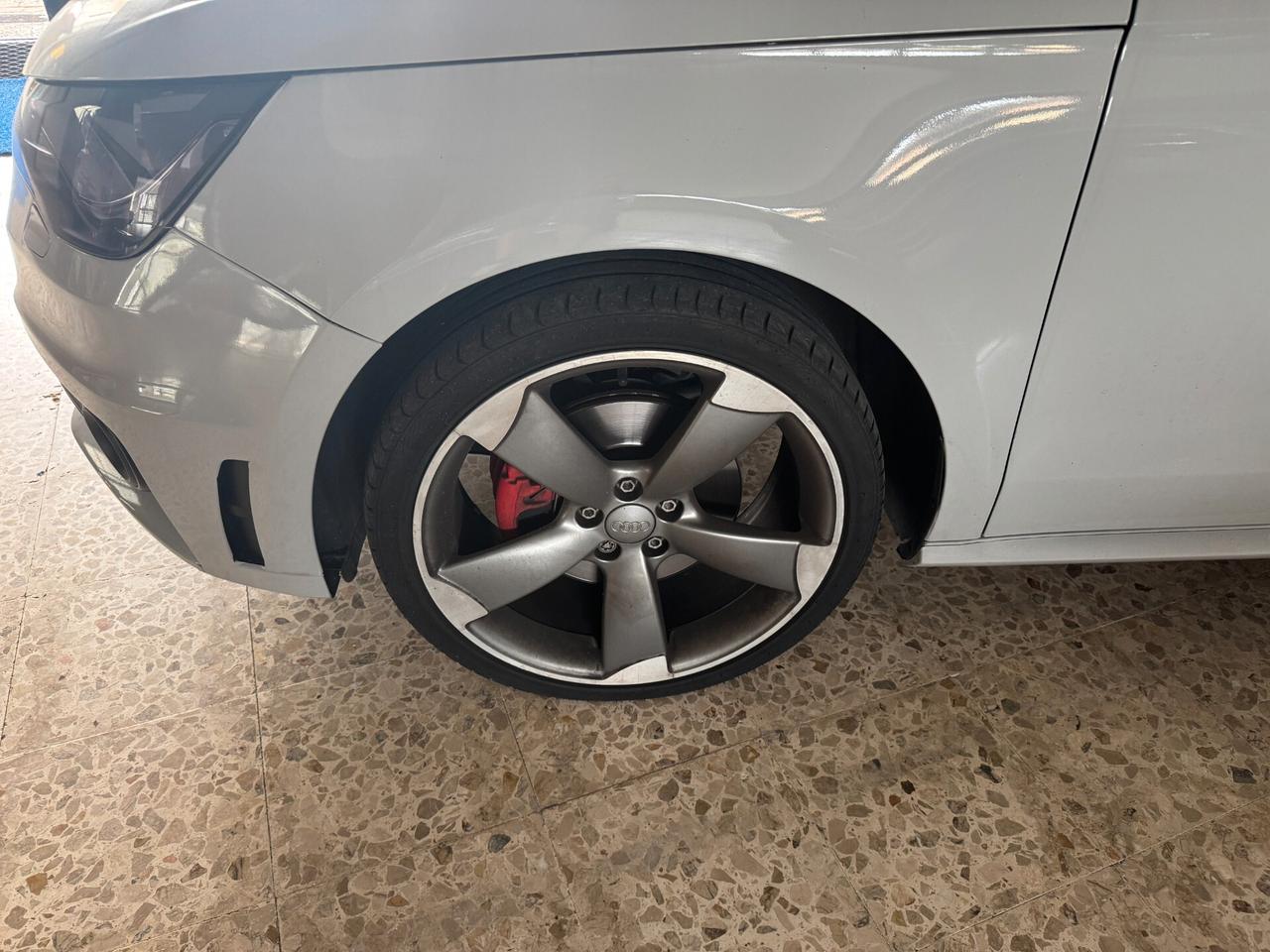 Audi A1 1.4 TFSI S line edition plus