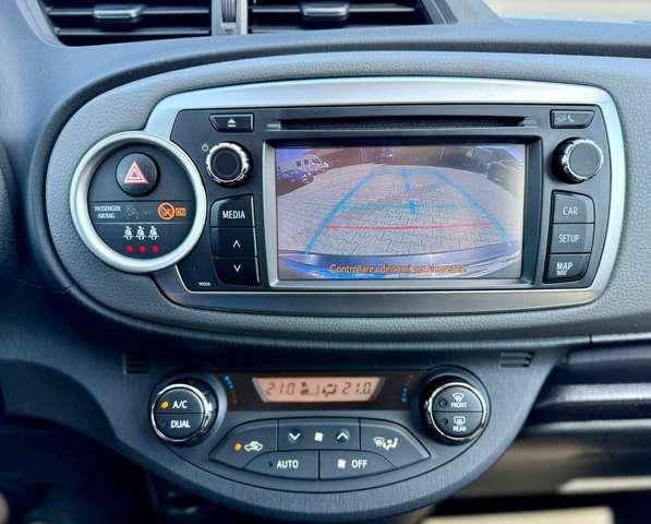 Toyota Yaris 2011 5p 1.0