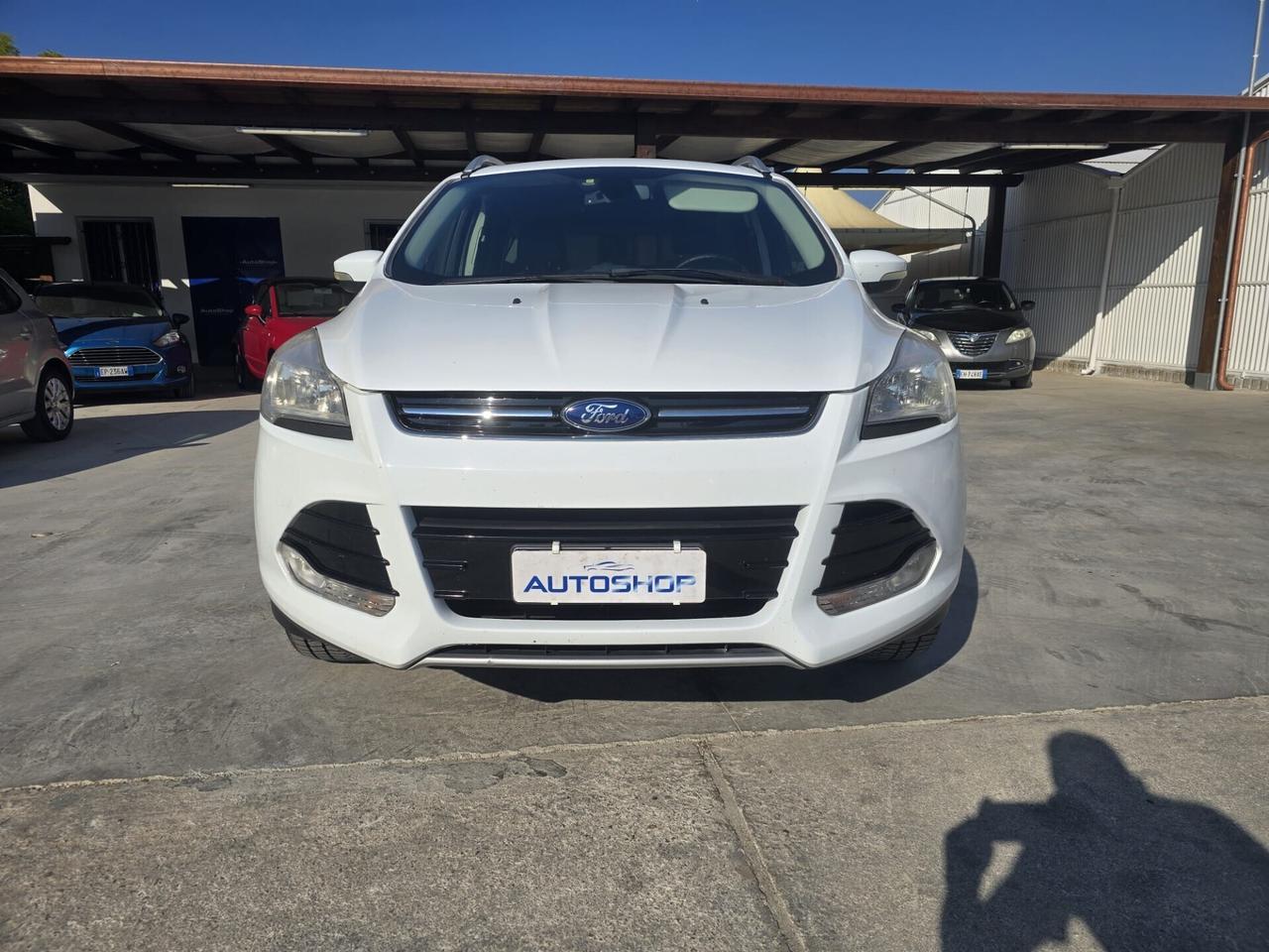 Ford Kuga 2.0 TDCI 140 CV 4WD Titanium