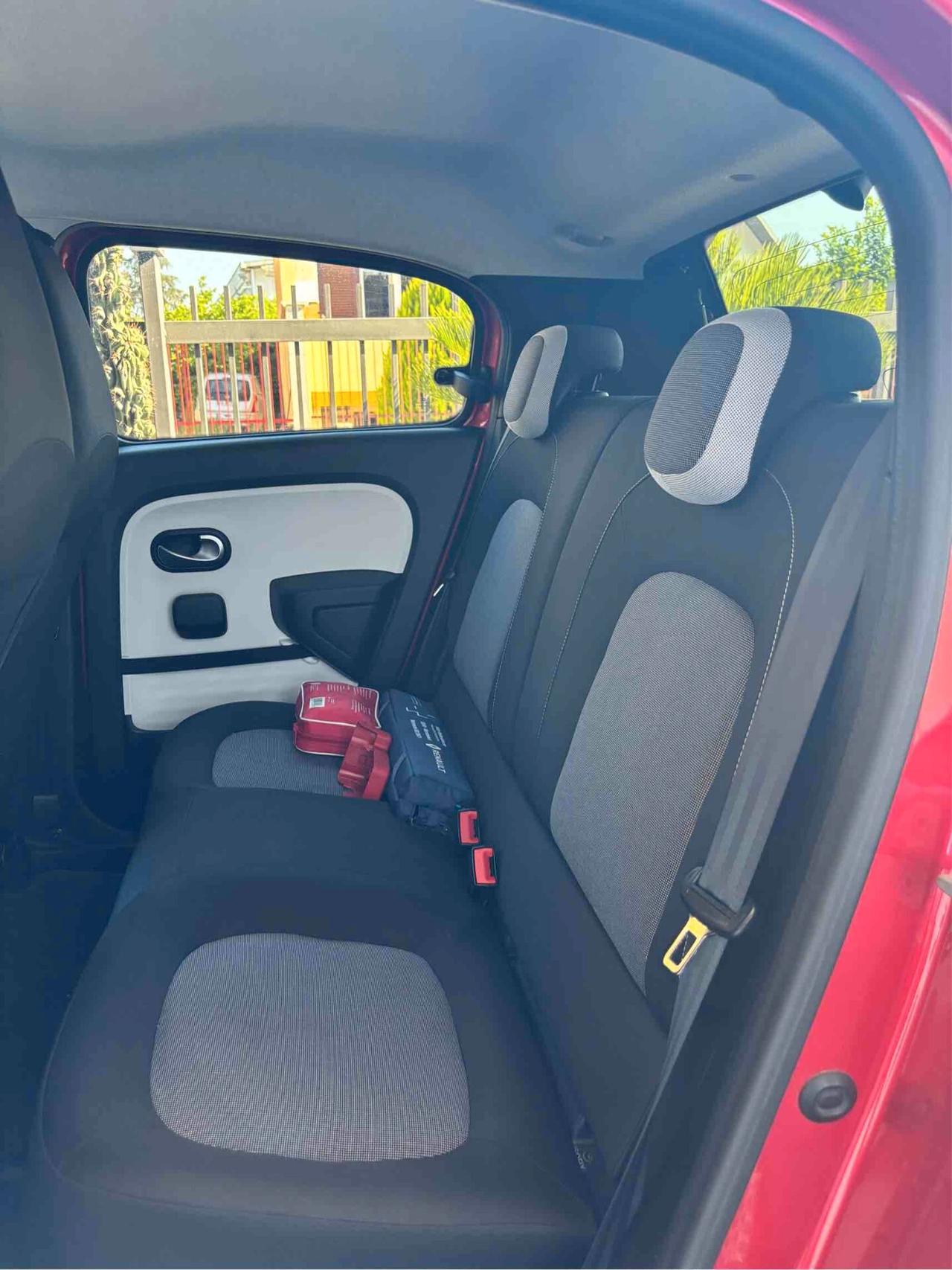 Renault Twingo TCe 90 CV EDC Lovely