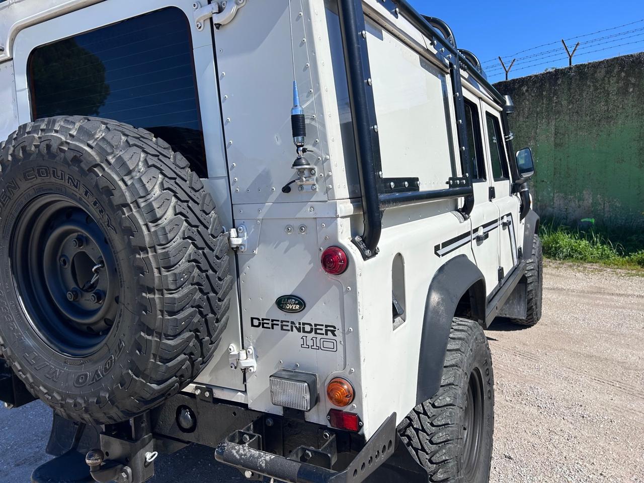 Land Rover Defender Fuoristrada