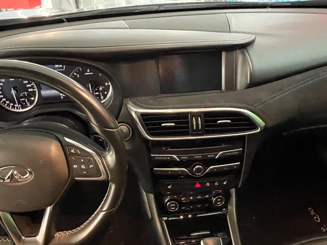Infiniti Q30 2.2 diesel DCT AWD Premium