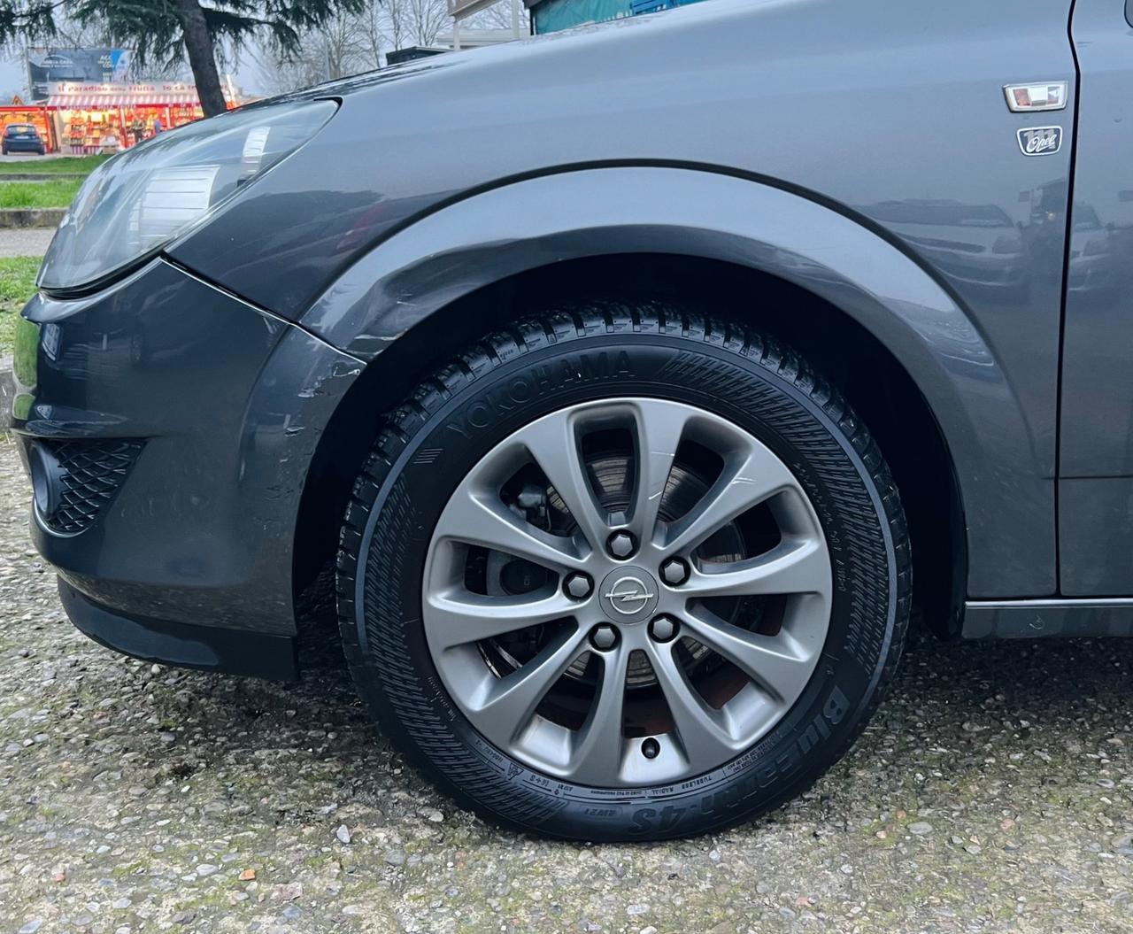 Opel Astra 1.6 16V GPL-TECH Station Wagon Edition