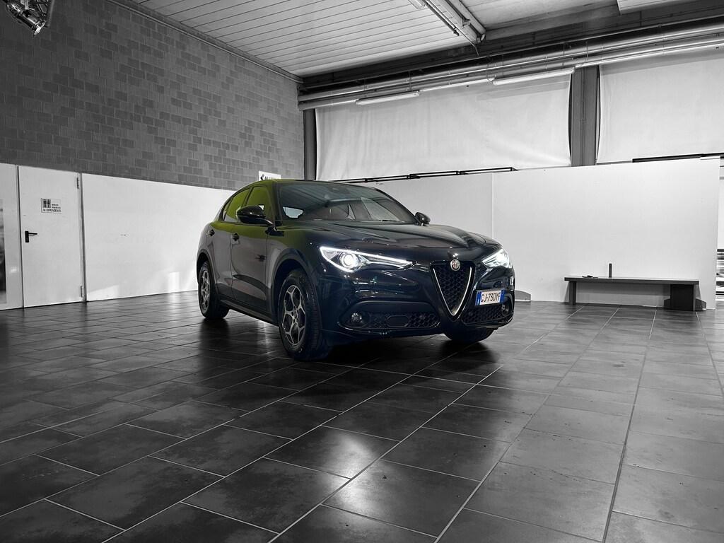Alfa Romeo Stelvio 2.2 Turbo Business Q4 AT8