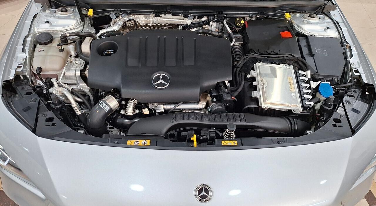 Mercedes CLA 200d 150 CV SPORT 7 ANNI GARANZIA