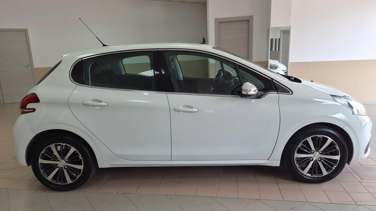 Peugeot 208 BlueHDi 75 5 porte Allure